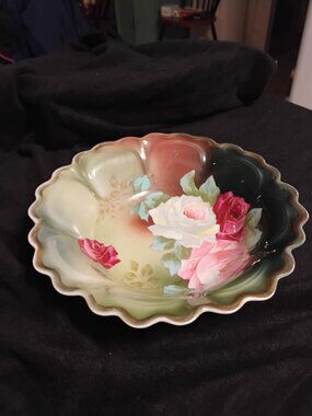 Antique Z. S. & Co. Bavarian Royal Vienna hand-painted bowl featuring roses